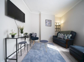 Pass the Keys Lovely 2BR Townhouse - Perfect for a Summer Stay